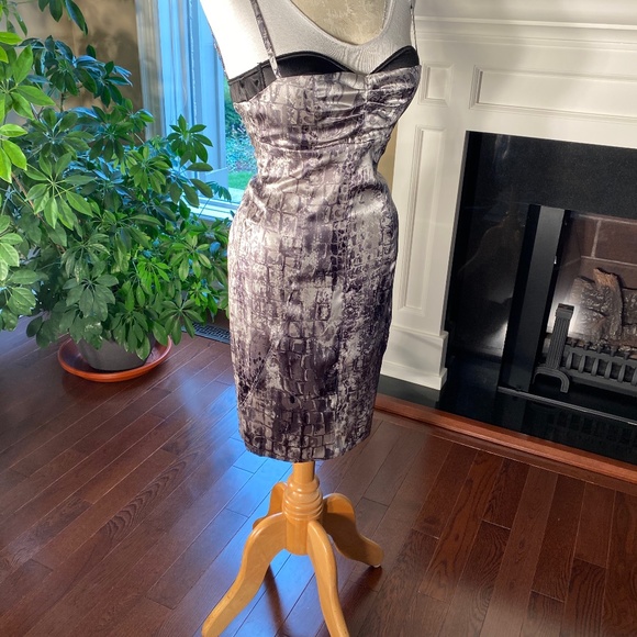 MARCIANO - SILK BODYCON DRESS - Picture 2 of 13